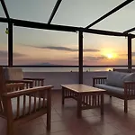 Marvel Sea View 1 アパート *